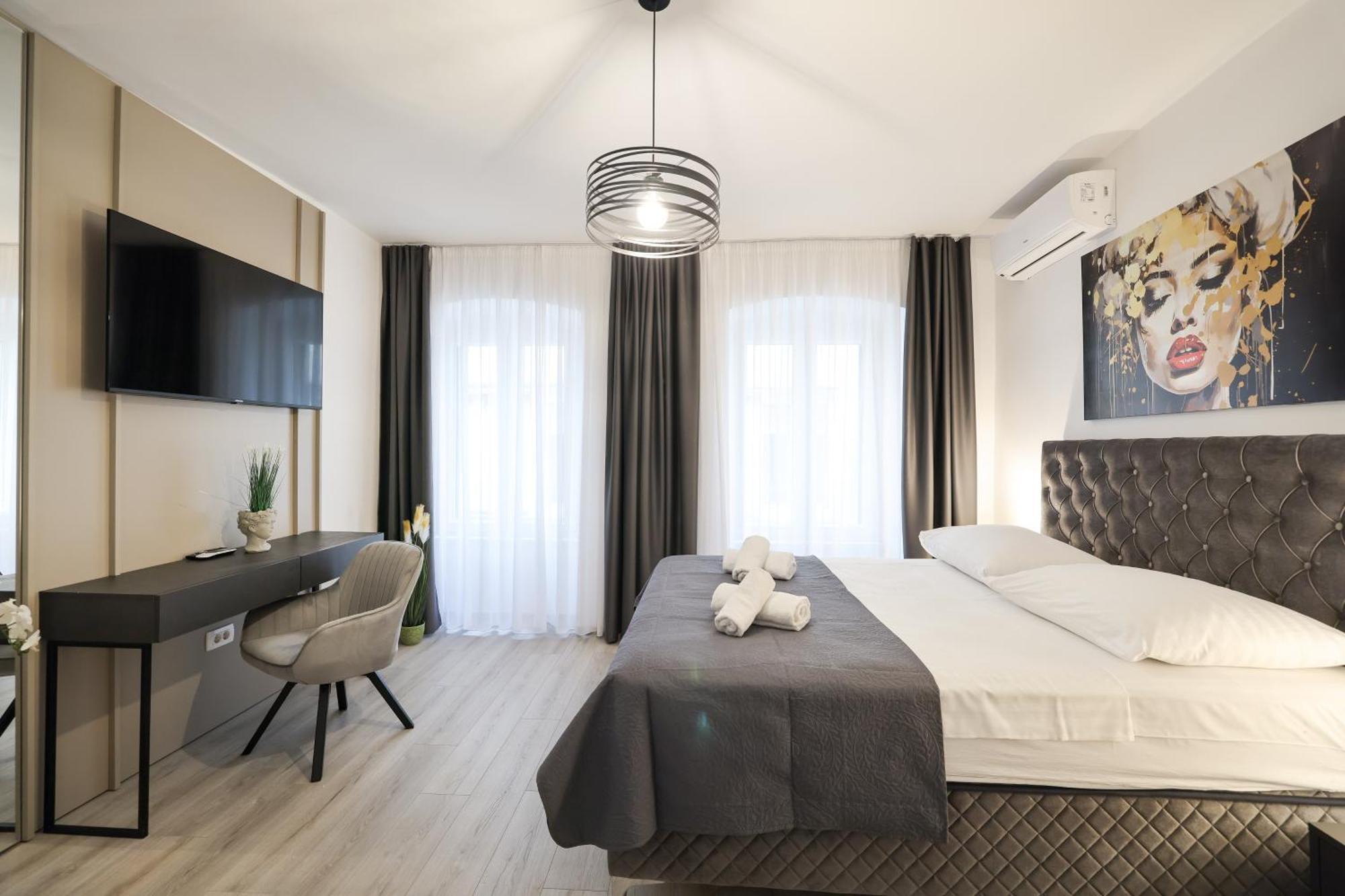 Classy Apartments In City Centar Zara Esterno foto