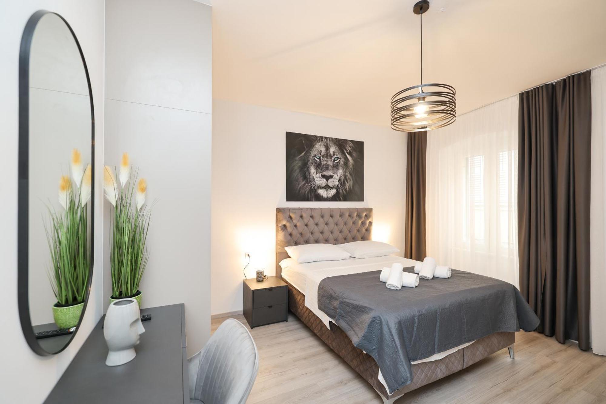 Classy Apartments In City Centar Zara Esterno foto