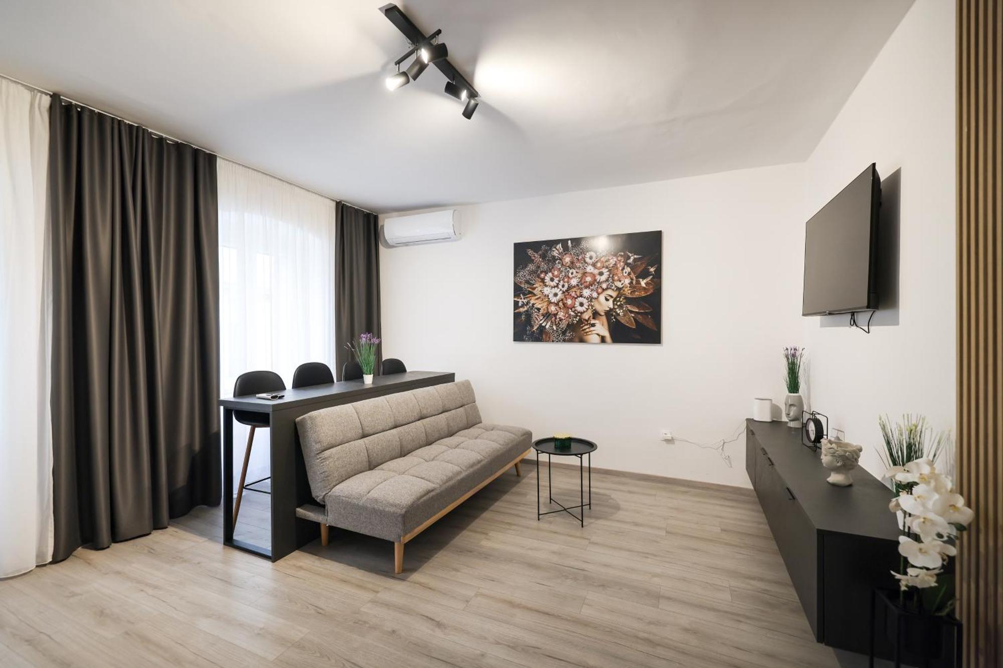 Classy Apartments In City Centar Zara Esterno foto