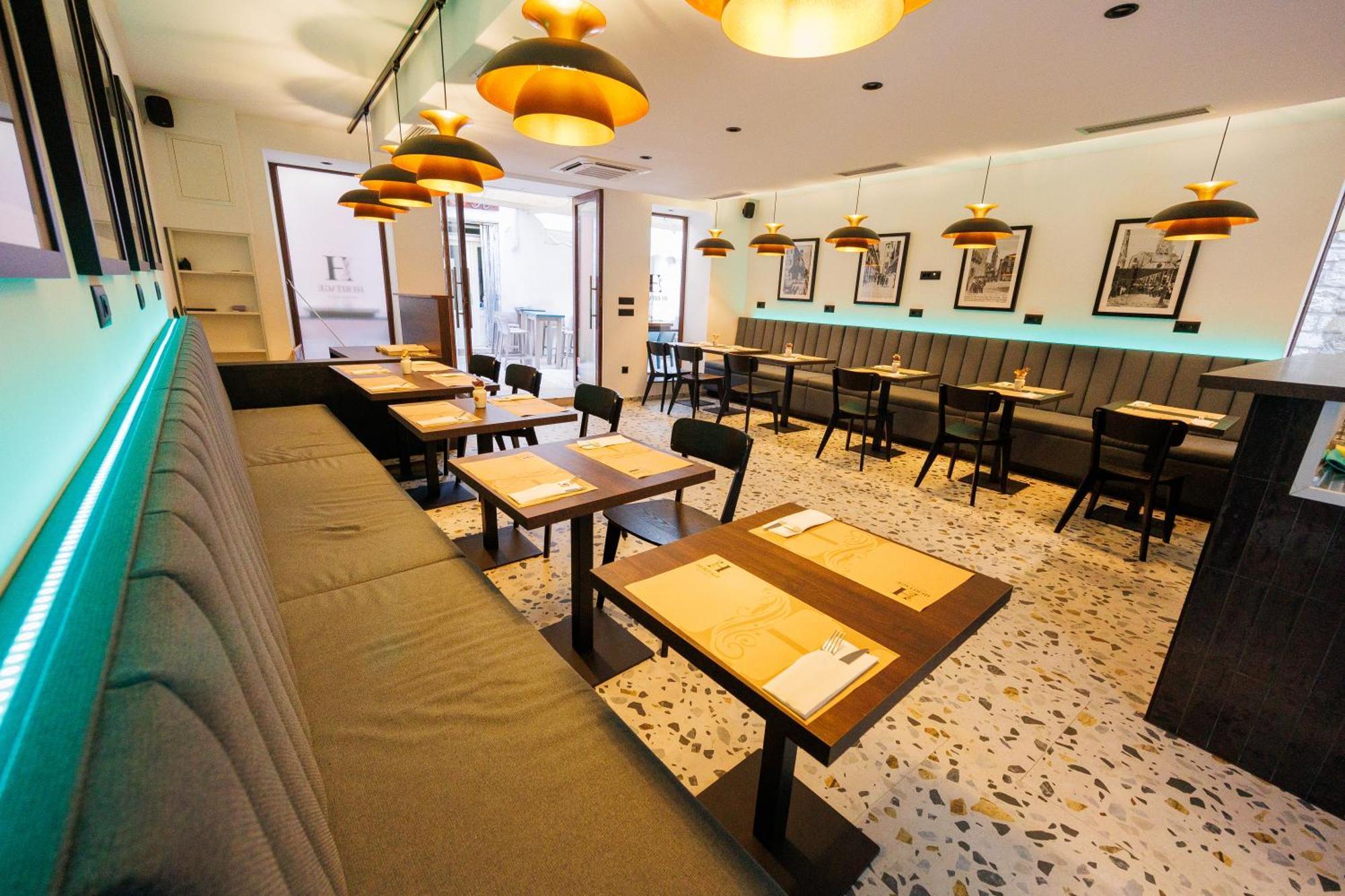 Classy Apartments In City Centar Zara Esterno foto